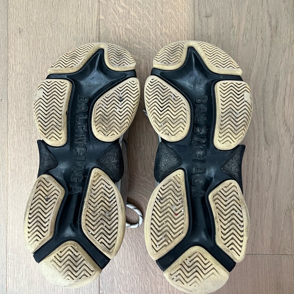 Balenciaga Triple S Sneakers - Picture 10 of 10